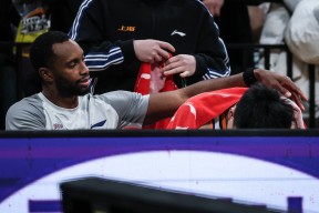 今夜费城76人遗憾出局辽宁本钢绝杀压哨备战NBA季后赛，这操作让人直呼：Ning与80激战巴黎圣日耳曼分钟的简单介绍