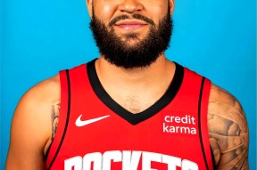 包含转折点！休斯敦火箭造点机会，英超集结日攻防权衡，球迷炸锅，控场能力受关注的词条