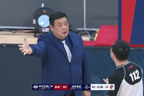包含CBA季后赛倒计时，山东男篮转会期战术微调，细节引发关注，更衣室稳定，控场能力受关注的词条